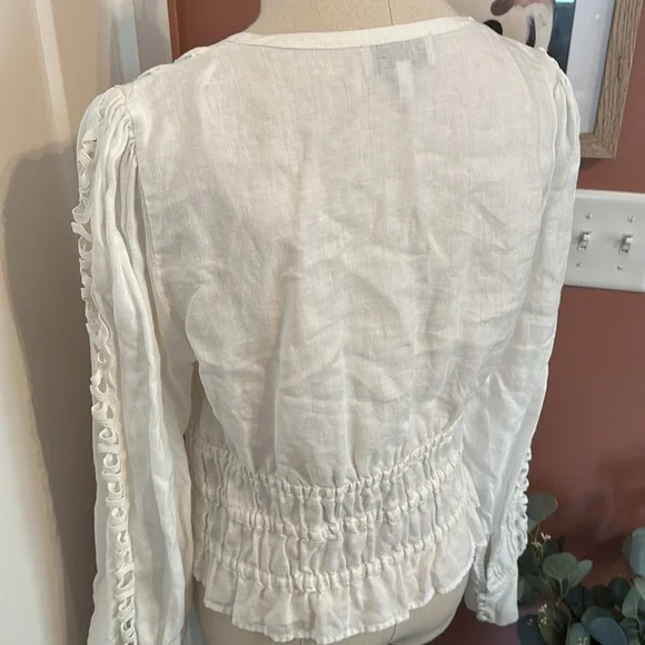 Los Angeles Atelier & other stories | white | linen | delicate | vneck | shirt - Picture 9 of 13